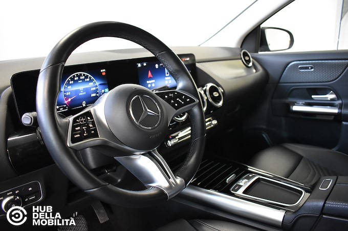 MERCEDES-BENZ GLA 200 d Automatic Progressive Advanced